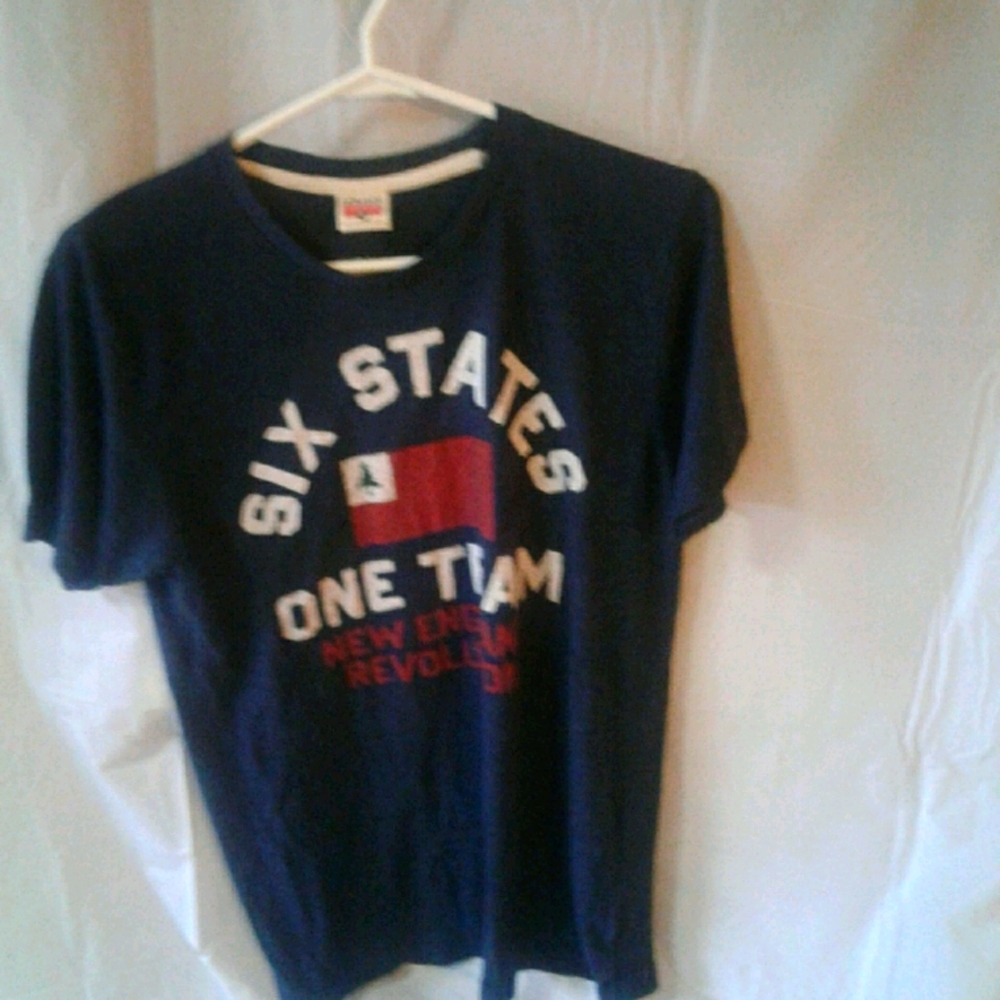 mens med. Short sleeve t-shirts retro NE soccer